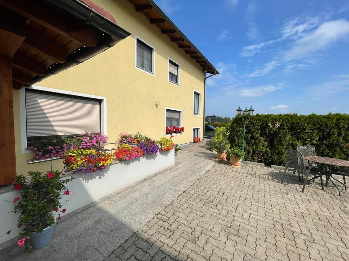 Gasthaus-Pension Zum Loewen Asten 외부 사진
