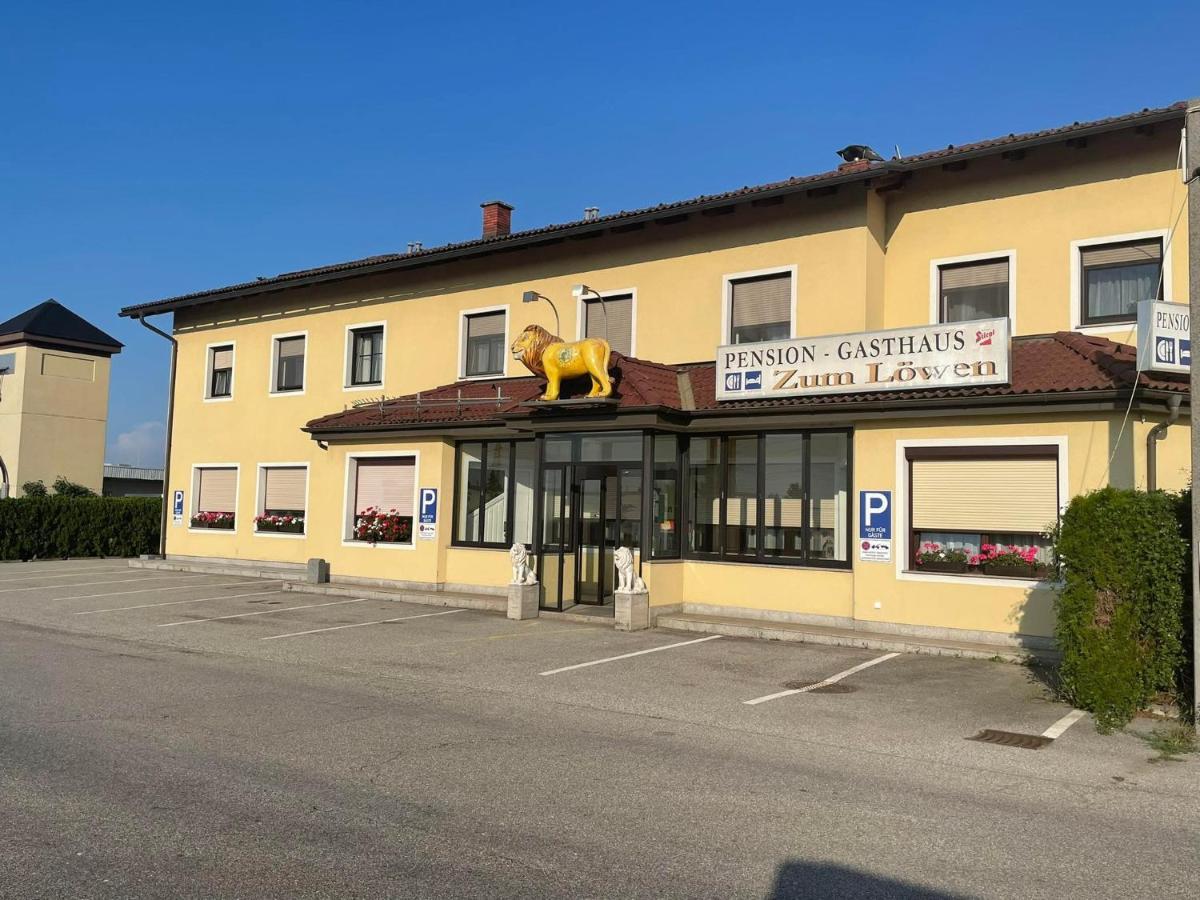 Gasthaus-Pension Zum Loewen Asten 외부 사진