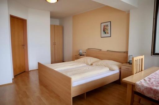 Gasthaus-Pension Zum Loewen Asten 외부 사진